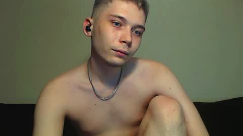 Snapshot of sugarrebit chatting on 02-03-25, 03:42 Sugarbutter  online show from 02-03-25, 03:42