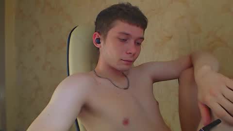 Snapshot of sugarrebit chatting on 09-15-25, 01:00 Sugarbutter  online show from 09-15-25, 01:00