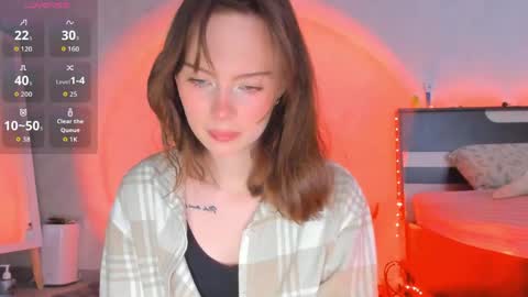 Snapshot of sugarsin_ chatting on 05-22-26, 10:15 Lola online show from 05-22-26, 10:15