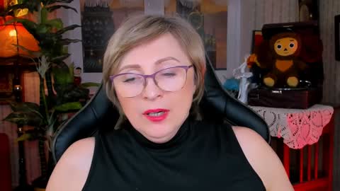 Vivien online show from 01-08-25, 06:20