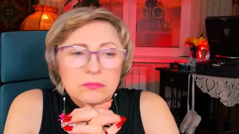 Vivien online show from 03-05-25, 07:17