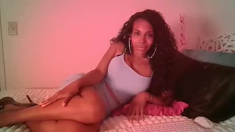 Snapshot of sugarwithkim chatting on 03-06-26, 12:01 Kim Lee online show from 03-06-26, 12:01