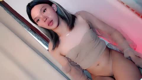 LoveSugar online show from 02-18-25, 05:53