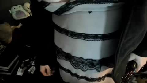 Snapshot of sugary_sweet chatting on 01-07-26, 10:51 Sugary online show from 01-07-26, 10:51