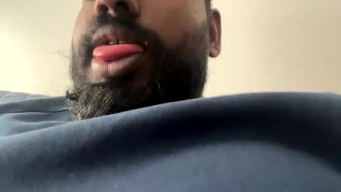 Let me be your knight that saves you online show from 12-01-25, 08:36