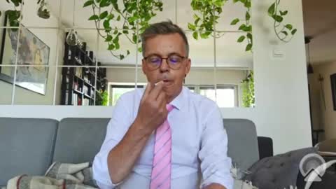 Snapshot of suit_elegant chatting on 07-14-26, 11:27 Suit tie horny online show from 07-14-26, 11:27