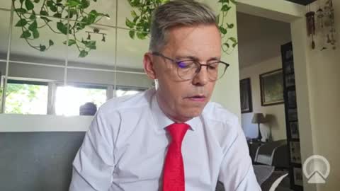 Snapshot of suit_elegant chatting on 07-17-26, 03:18 Suit tie horny online show from 07-17-26, 03:18