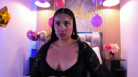 Snapshot of sulay_kim chatting on 05-27-26, 01:57 Sulay online show from 05-27-26, 01:57