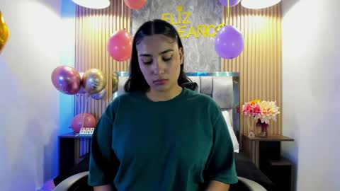Snapshot of sulay_kim chatting on 05-27-26, 04:26 Sulay online show from 05-27-26, 04:26