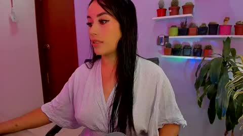 Snapshot of sulmatevans_ chatting on 05-10-26, 03:28 Diana online show from 05-10-26, 03:28