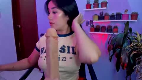 Snapshot of sulmatevans_ chatting on 05-11-26, 10:21 Diana online show from 05-11-26, 10:21
