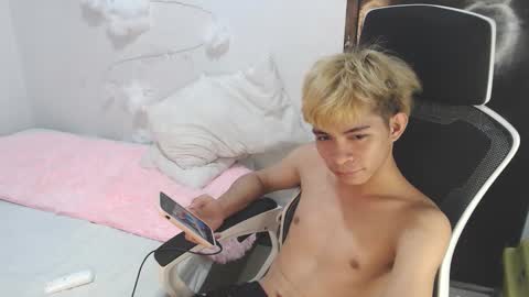 sultry_charls online show from 10-19-25, 06:41