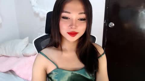 sultry cyramore online show from 10-18-25, 04:59