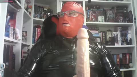 Snapshot of sumisolatex chatting on 03-11-26, 06:25 Sumisolatex online show from 03-11-26, 06:25