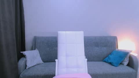 Christina online show from 10-19-25, 03:45