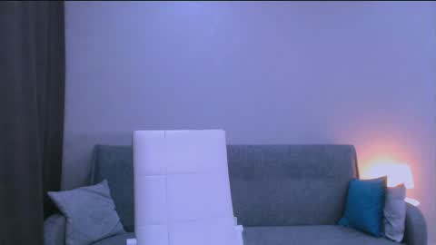 Christina online show from 11-11-25, 02:39