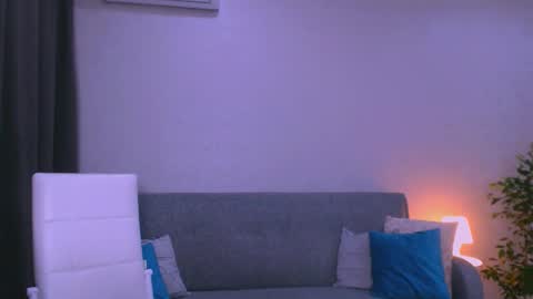 Christina online show from 11-28-25, 02:20