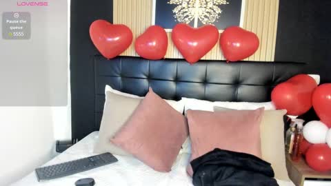 Summer online show from 02-19-25, 10:45