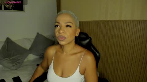 Summer online show from 04-23-26, 11:42