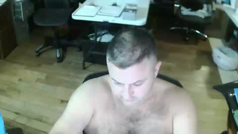 Snapshot of summerfun35 chatting on 12-03-24, 03:41 cincyguy online show from 12-03-24, 03:41