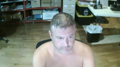 Snapshot of summerfun35 chatting on 10-29-25, 01:41 cincyguy online show from 10-29-25, 01:41