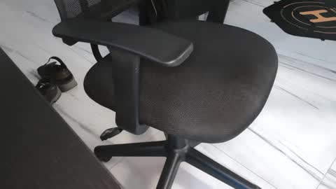 Snapshot of sun116 chatting on 12-08-24, 12:40 sun116 online show from 12-08-24, 12:40