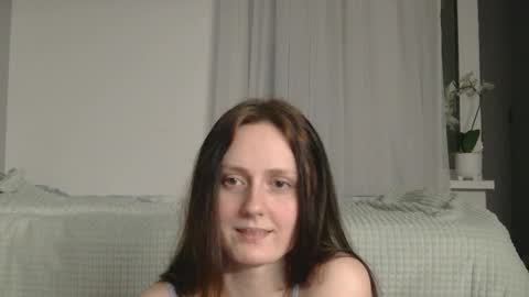 Snapshot of sun_sparkle chatting on 01-13-26, 04:56 Olivia online show from 01-13-26, 04:56