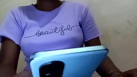 Snapshot of sunali_jain03 chatting on 12-18-25, 04:29 sunali_jain03 online show from 12-18-25, 04:29