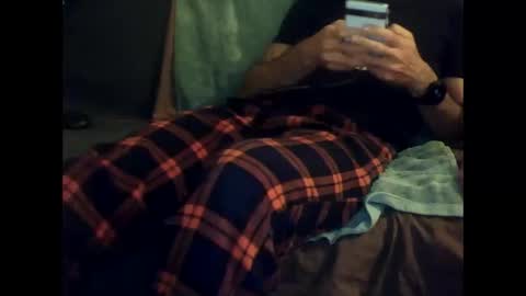 Snapshot of sunboat chatting on 12-14-25, 09:08 Sunboat online show from 12-14-25, 09:08