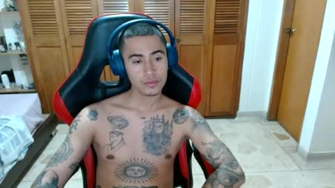 Sebastin online show from 06-15-26, 07:05