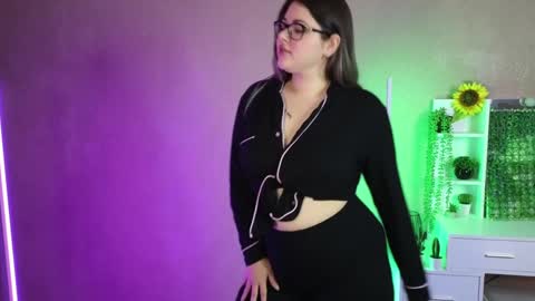 Snapshot of sunflower0907 chatting on 12-09-24, 08:55 Tina. Im topless model online show from 12-09-24, 08:55