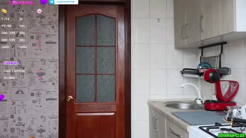 Snapshot of sunflower0907 chatting on 12-10-24, 08:51 Tina. Im topless model online show from 12-10-24, 08:51