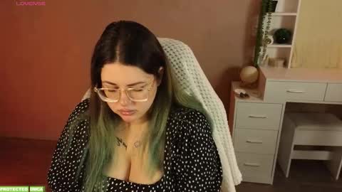 Snapshot of sunflower0907 chatting on 11-06-25, 09:21 Tina. Im topless model online show from 11-06-25, 09:21