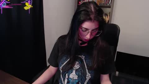 Snapshot of sunflower_uwu chatting on 10-09-25, 02:15 violetta online show from 10-09-25, 02:15