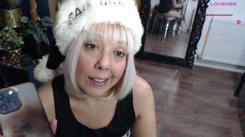 Sunni Knight online show from 12-18-24, 02:21