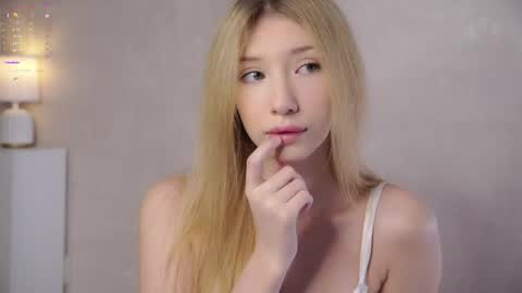Lily online show from 05-24-26, 02:44