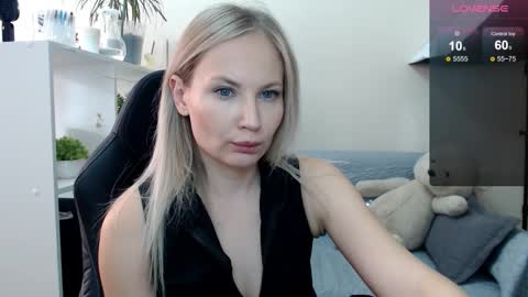 Naomi online show from 10-07-25, 10:45