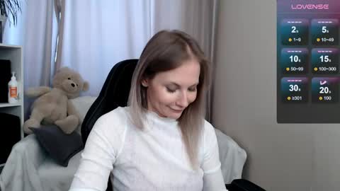 Naomi online show from 05-25-26, 05:13