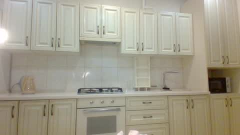 Snapshot of sunny_love__ chatting on 02-21-26, 05:30 Vanessa online show from 02-21-26, 05:30