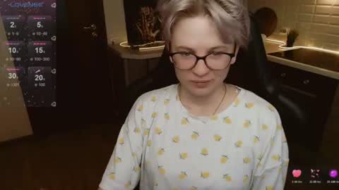 Snapshot of sunny_mood chatting on 07-07-26, 04:48 sunny mood online show from 07-07-26, 04:48
