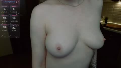 Snapshot of sunny_mood chatting on 07-13-26, 06:05 sunny mood online show from 07-13-26, 06:05