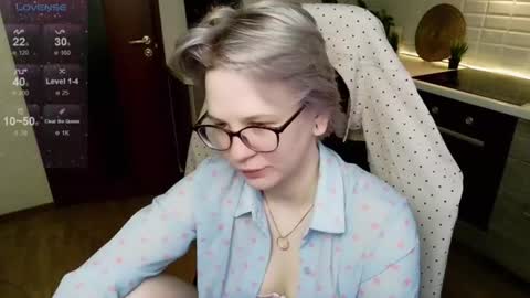 Snapshot of sunny_mood chatting on 08-01-26, 06:45 sunny mood online show from 08-01-26, 06:45