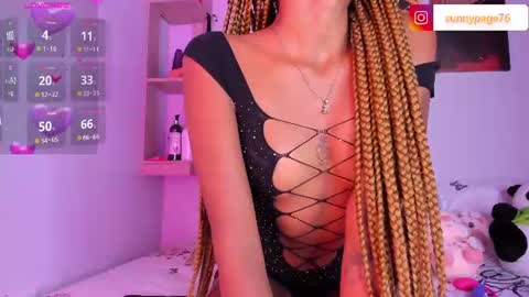 Snapshot of sunny_page chatting on 06-21-26, 04:59 Sunny Page online show from 06-21-26, 04:59