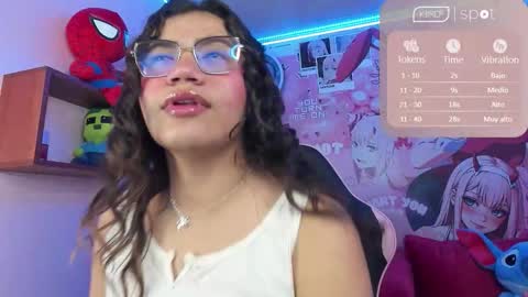 Sunny Smiith online show from 10-28-25, 01:25