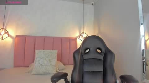  S U N N Y online show from 03-26-26, 12:55