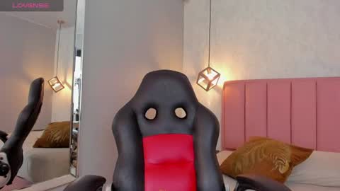  S U N N Y online show from 07-06-26, 12:57