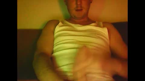 Snapshot of sunnygun0 chatting on 02-08-25, 06:44 sunnygun0 online show from 02-08-25, 06:44