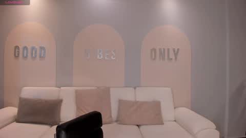 Sunny Rivers online show from 02-06-25, 06:35