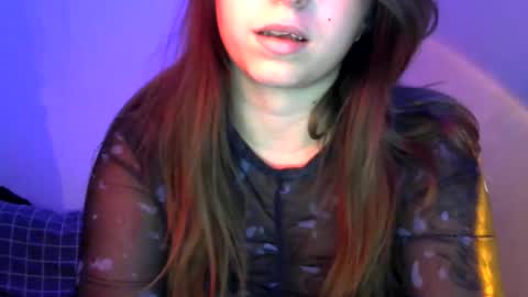 Snapshot of sunset_li chatting on 09-27-25, 02:11 Lisa online show from 09-27-25, 02:11