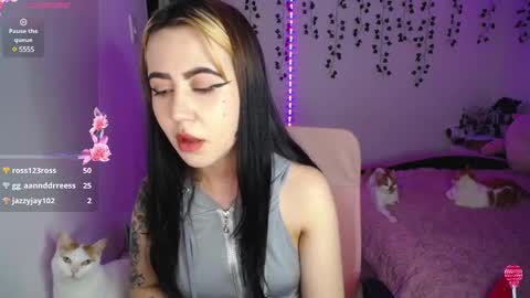 Snapshot of sunset_pienk chatting on 12-11-24, 05:53 Sunset online show from 12-11-24, 05:53